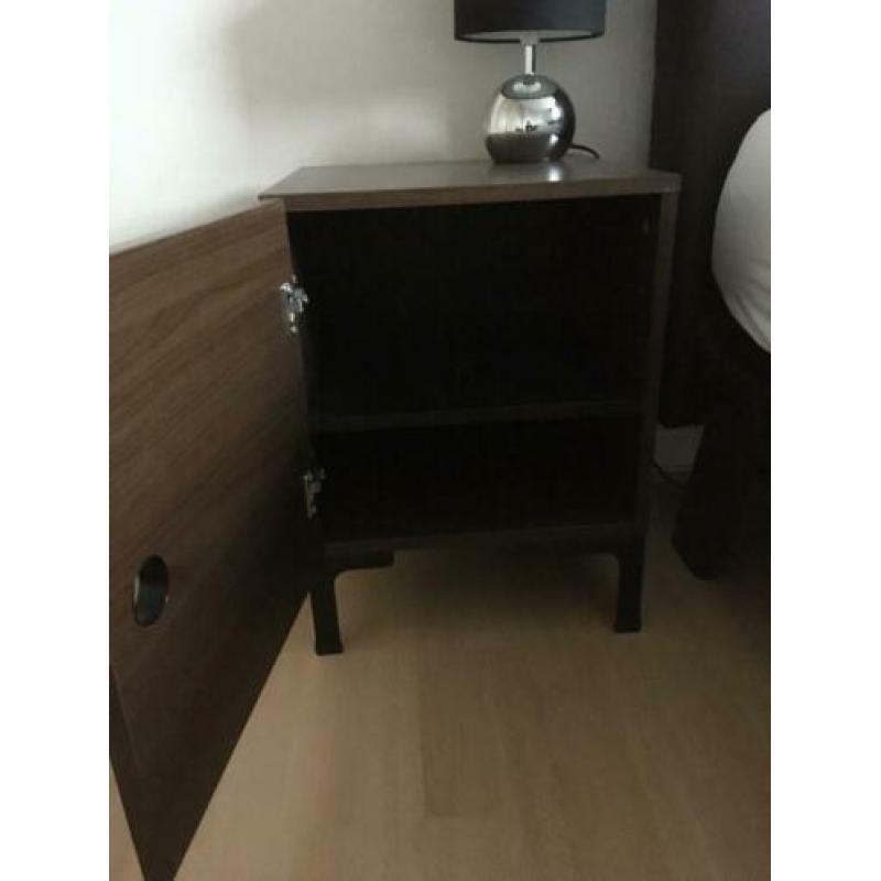2 Ikea nachtkastjes donkerbruin