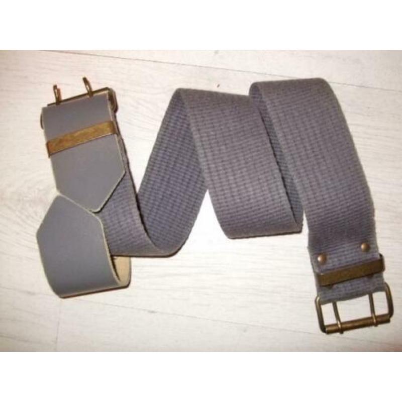 grijze stoffen riem, lang 95 cm, breed 5 cm