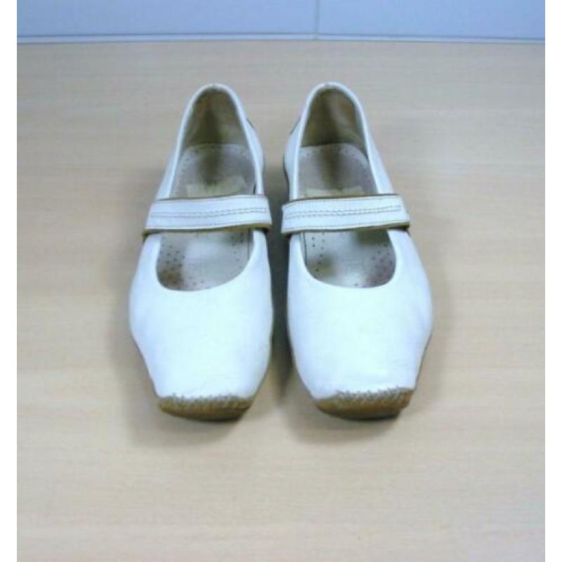 Gabor leder witte schoenen met lage hakken maat 4,5 = 37,5