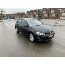 Volkswagen Golf 7 1.6 TDI 81KW 5D 2015 Zwart