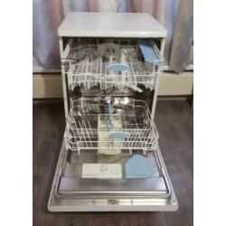Indesit vaatwasser. Weinig gebruikt