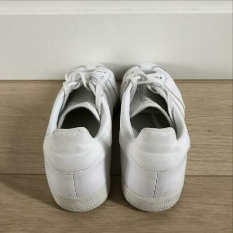 Adidas witte leren sneakers gympen mt 38 zgan