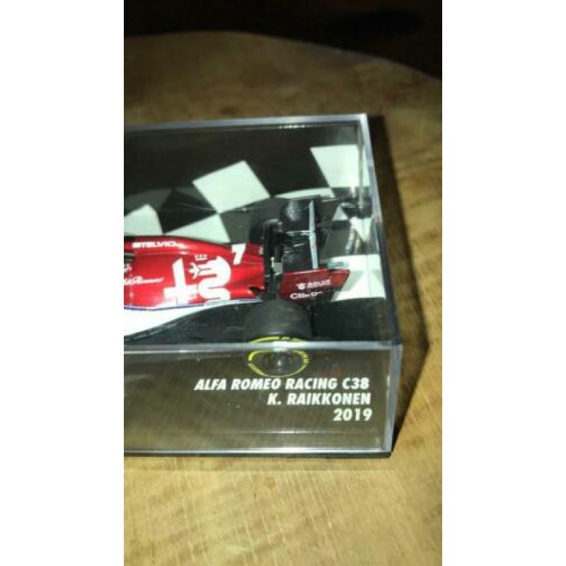 Alfa 2019 Kimi Raikkonen Minichamps 1:43