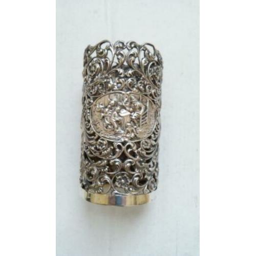Antiek zilver flessenhouder floraal decor les klas lokaal