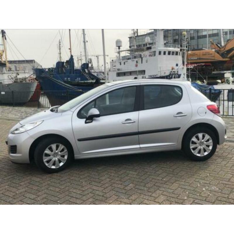 Peugeot 207 1.4 5DRS 2010 Grijs