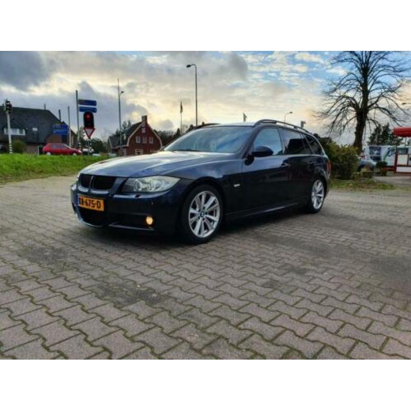 BMW 320d M-pakket full option