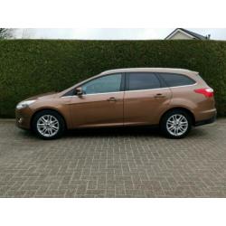 Ford Focus wagon 1.6Tdci | Xenon | Leer | Trekhaak | Navi
