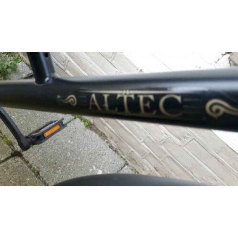 Dames oma fiets 28inch met slot merk ALTEC