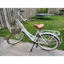Meisjesfiets 24 inch. CORTINA