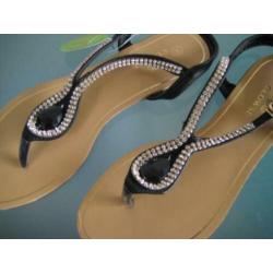 GRATIS VERZENDING | NIEUWE zwarte sandalen 36