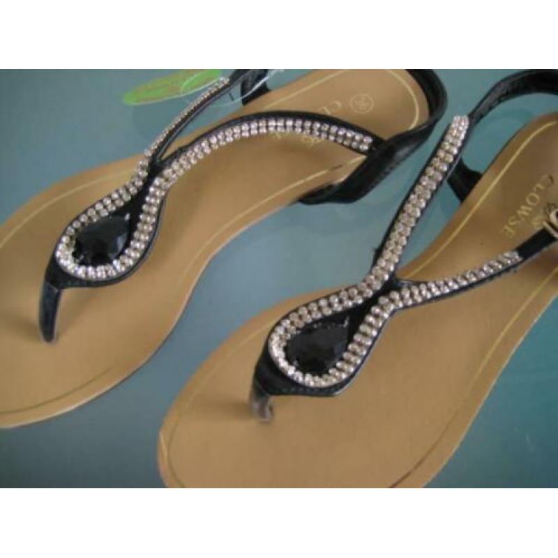 GRATIS VERZENDING | NIEUWE zwarte sandalen 36