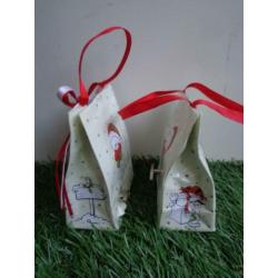 2 kerstboomhangers: best friends forever beertjes,muziekdoos