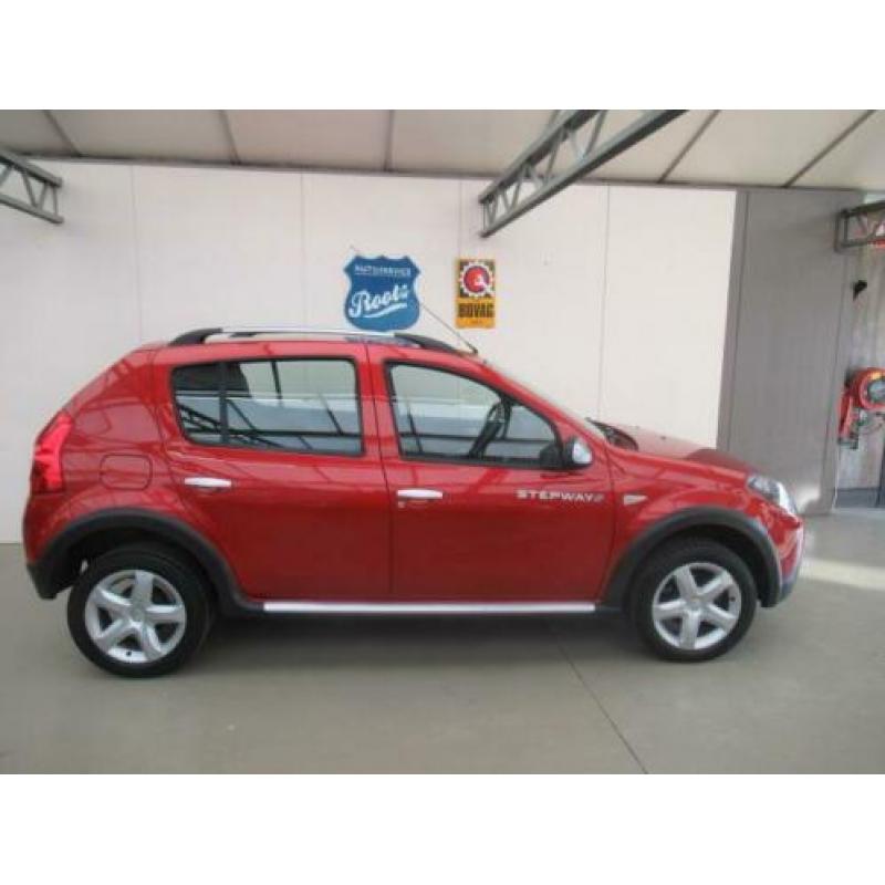 Dacia Sandero 1.6 Stepway *AIRCO*LAGE-KILOMETERS*DEALER-AUTO