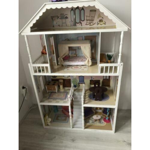 Hoge poppenhuis