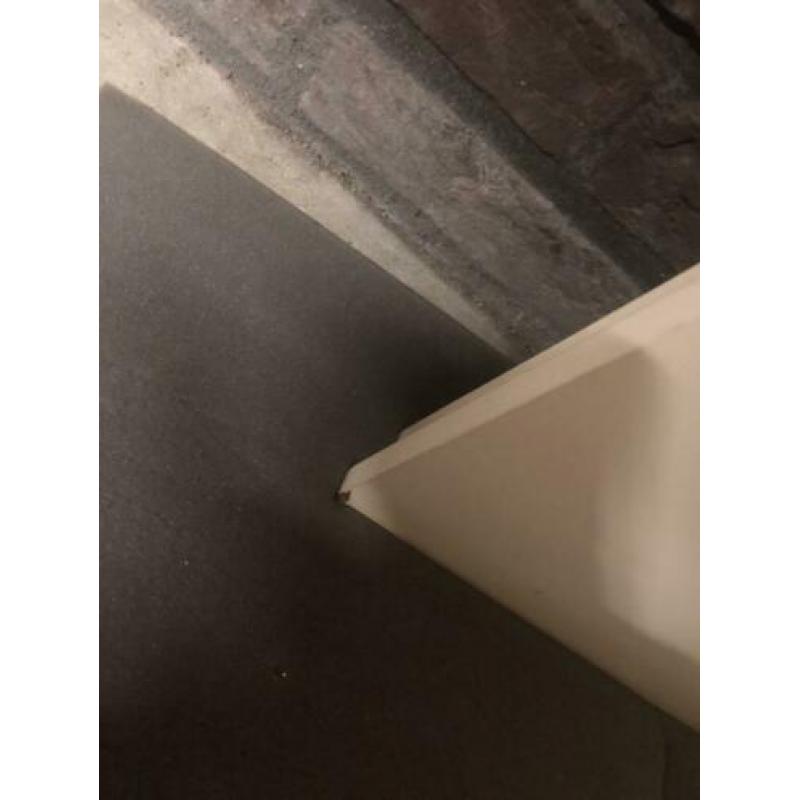 Drie opdekdeuren 2x88cm en 1x93cm breed, 211.5cm hoog
