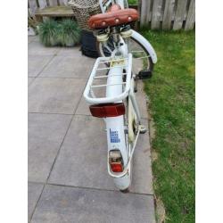 Meisjesfiets 24 inch. CORTINA