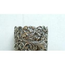 Antiek zilver flessenhouder floraal decor les klas lokaal