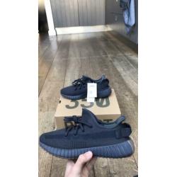Yeezy cinder maat 42 US 8,5