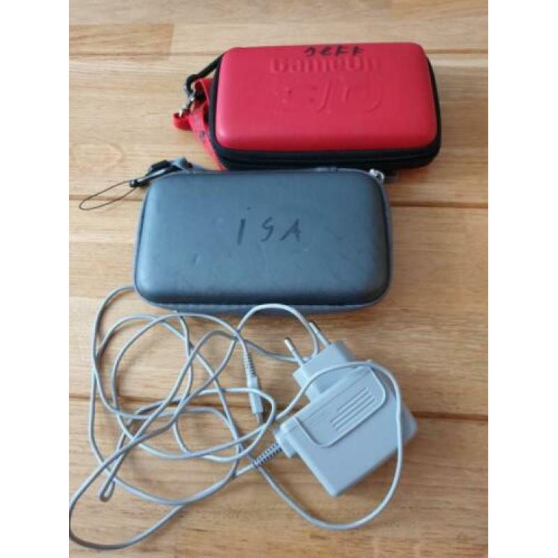 2 x nintendo ds.