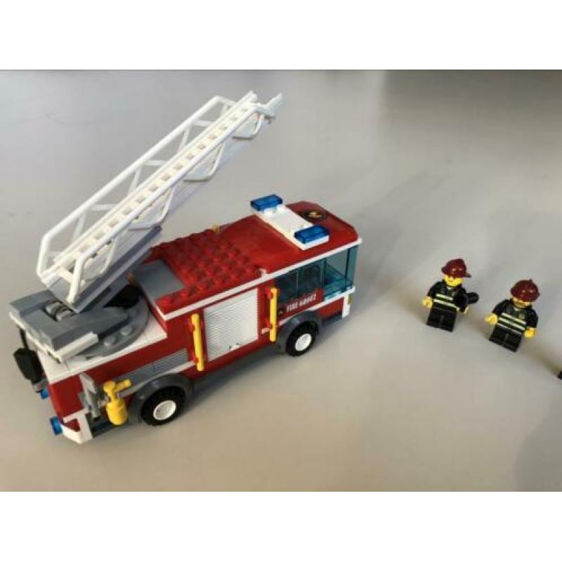 Lego City brandweerauto 60002
