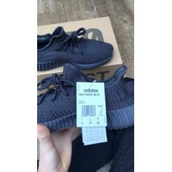 Yeezy cinder maat 42 US 8,5