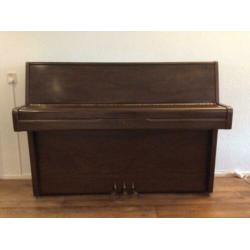 Te koop aangeboden: Steinbach piano