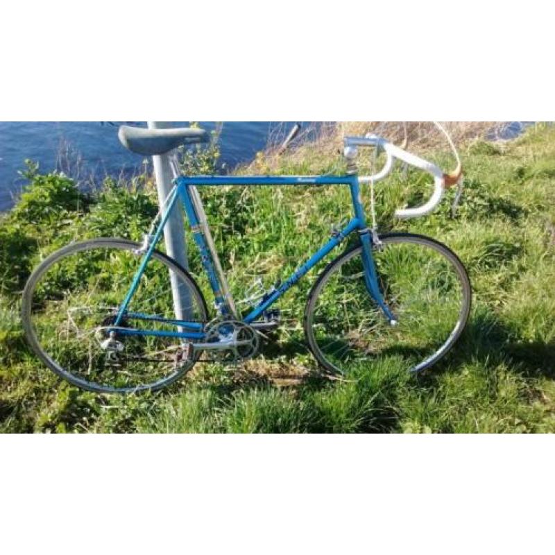 Oldtimer wielrenfiets van SNEL