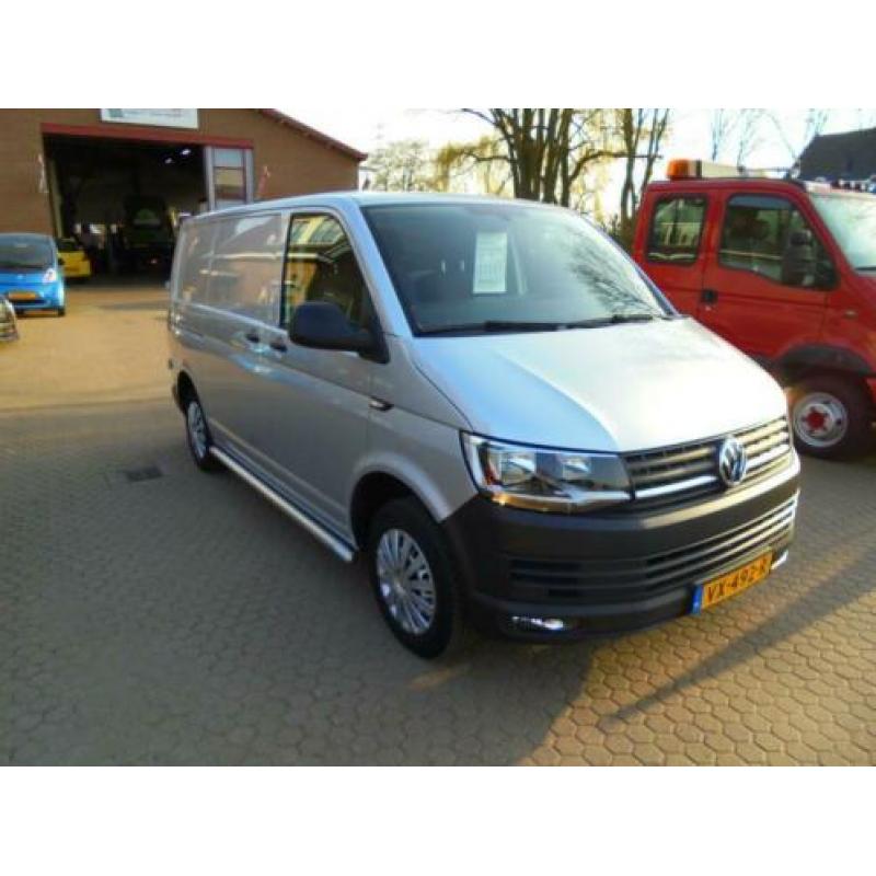 Volkswagen Transporter 2.0 TDI L1H1 Highline T6, side-bars,