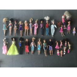Barbie, evi, meubels, kleding etc