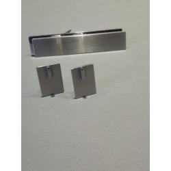 Design broche met bijbehorende oorclips