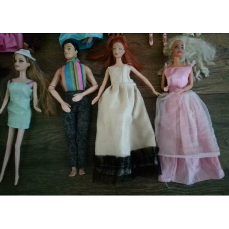 13 barbies