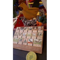 ORIGINEEL Hoogeveens Leesplankje. Blikje met lettertjes