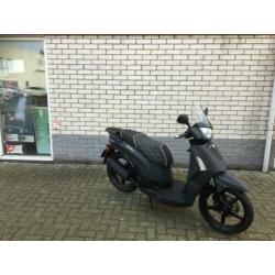 Hele mooie kymco people s 45km brom mat black 4t bj2013 5000