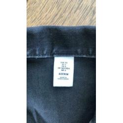 Jeans jasje, soepele trui, jeans rokje