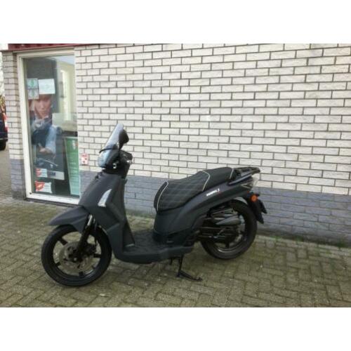 Hele mooie kymco people s 45km brom mat black 4t bj2013 5000