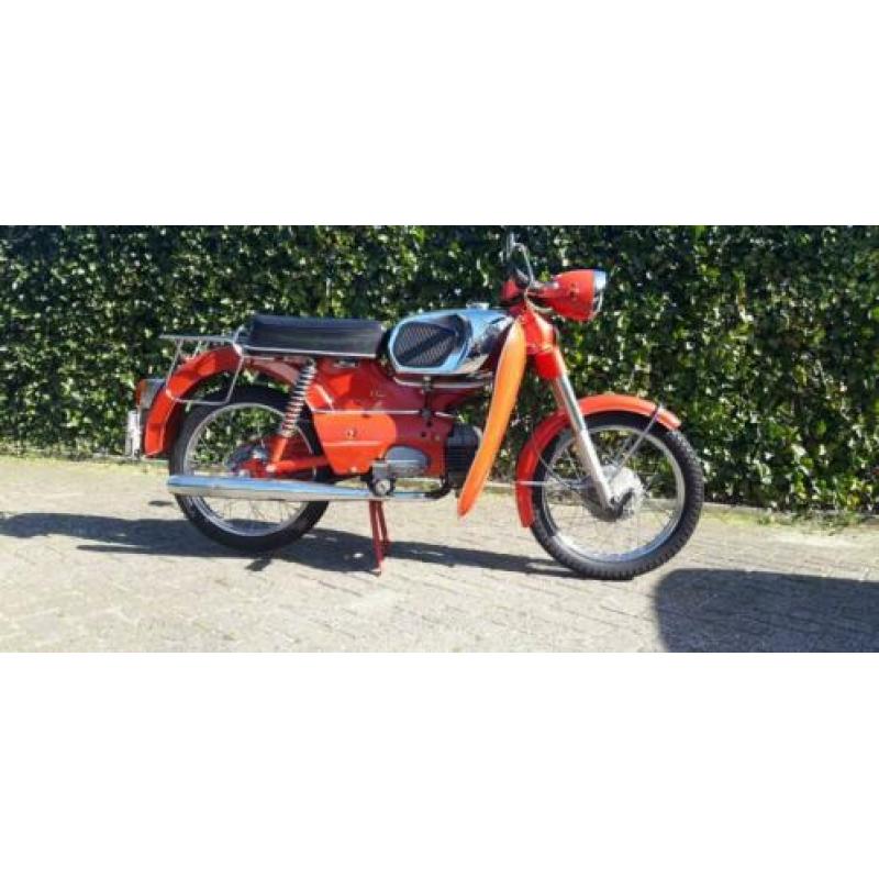 Zwitserse kreidler RS "o lak"