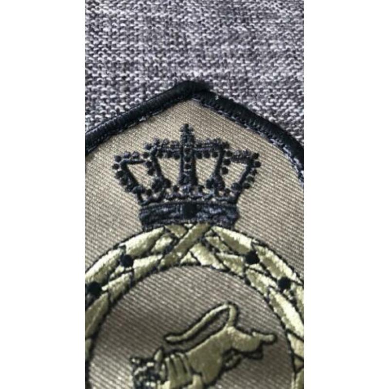 Crown kroon badge 300 sqn low vis. Kleine versie