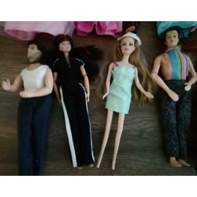 13 barbies