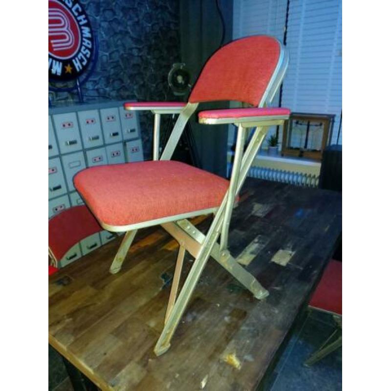4 vintage industriële metalen stoelen