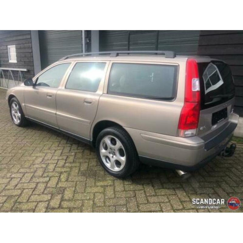 Volvo V70 2.4 youngtimer facelift model AWD