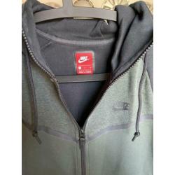 Nike tech fleece vest S