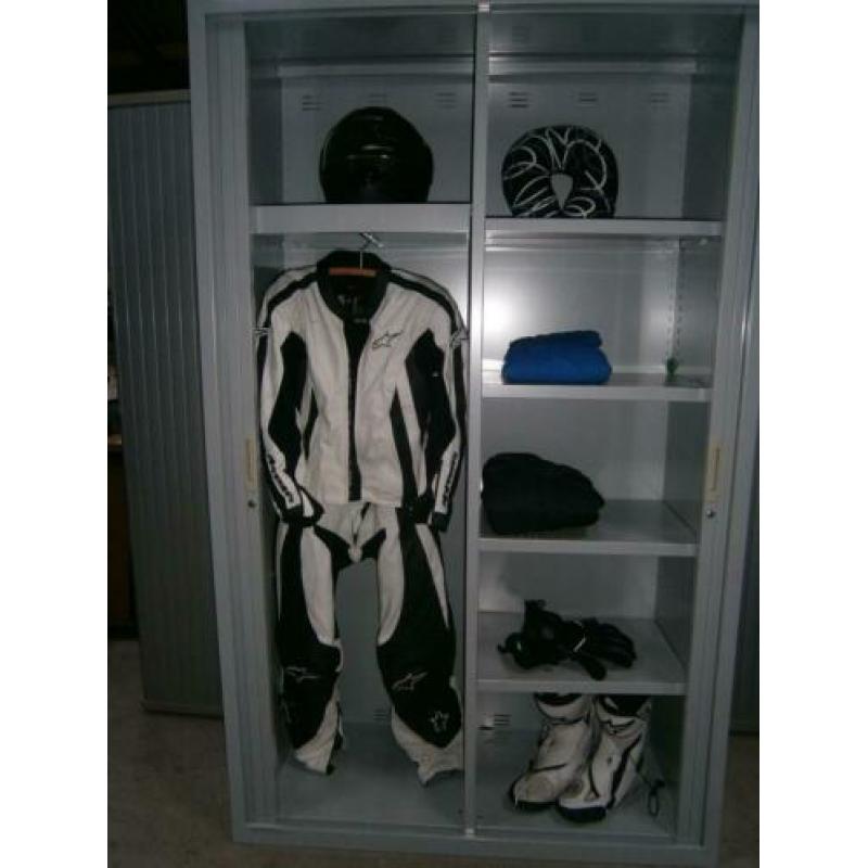 Dubbele Kast voor motor kleding /garderobe-kasten