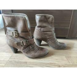 Leren hak maat 40