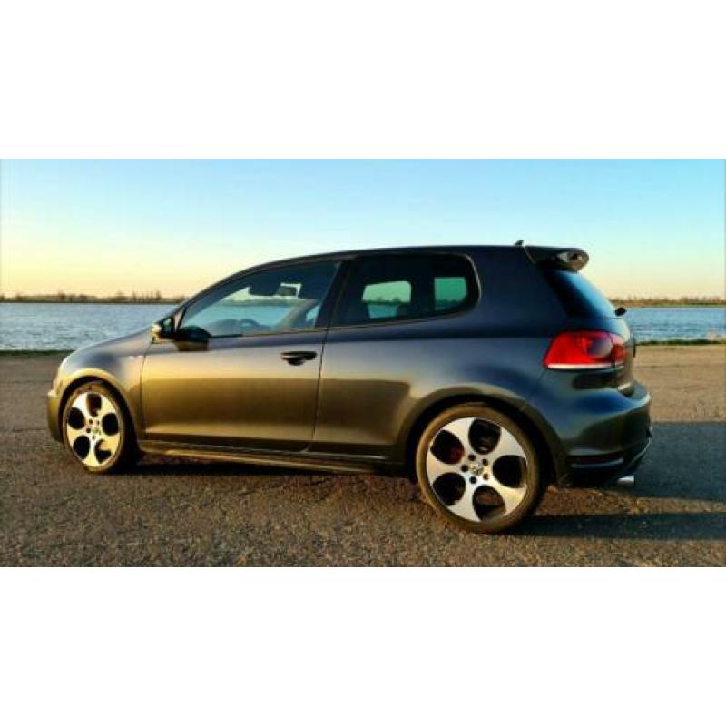 Volkswagen Golf GTI 2.0 carbon antraciet grijs dynaudio