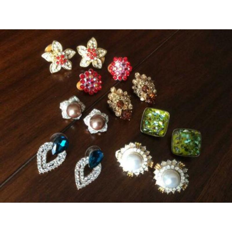 Sieraden. Oorbellen en kettingen, nieuw!!
