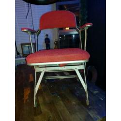 4 vintage industriële metalen stoelen