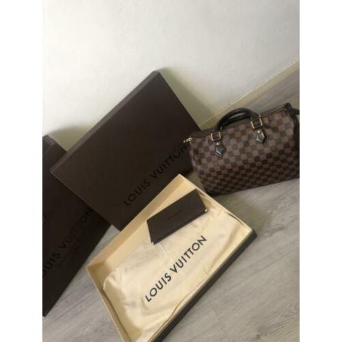 Louis Vuitton speedy 30