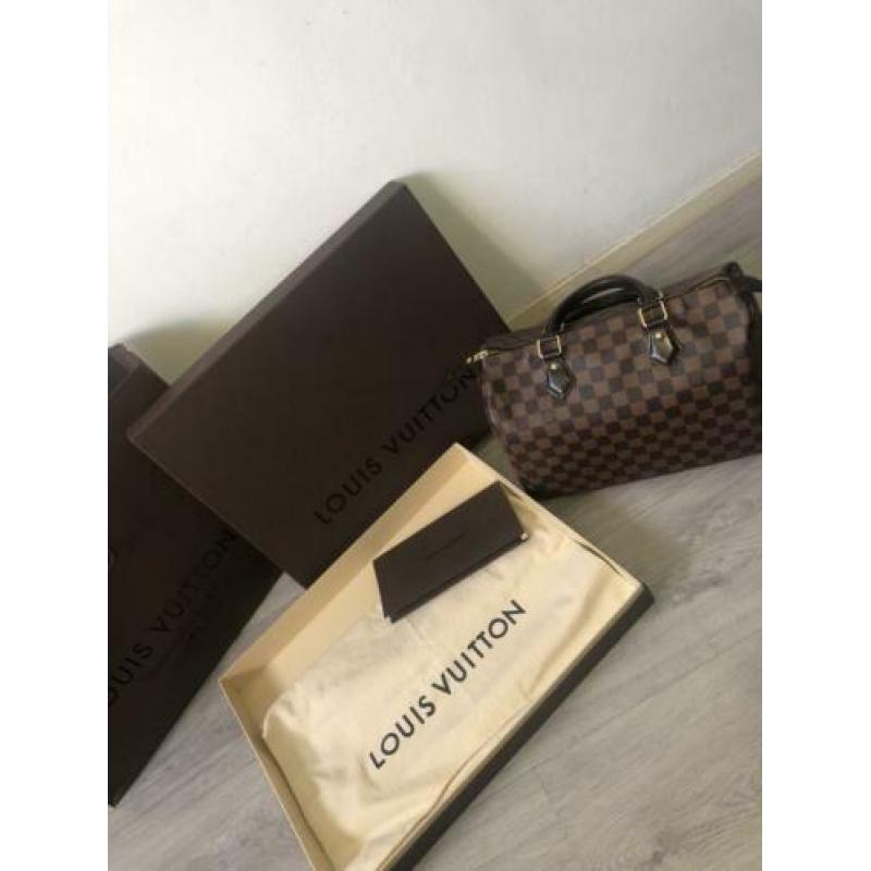 Louis Vuitton speedy 30