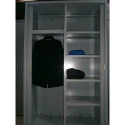 Dubbele Kast voor motor kleding /garderobe-kasten