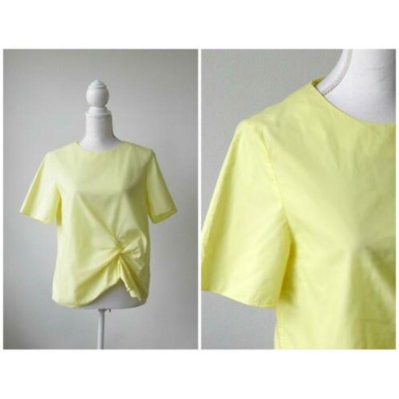 COS - mooie zomers gele top met knoop / maat S